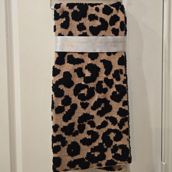 Cupcakes & Cashmere Reversible Leopard Print Baby Blanket - Picture 3 of 6